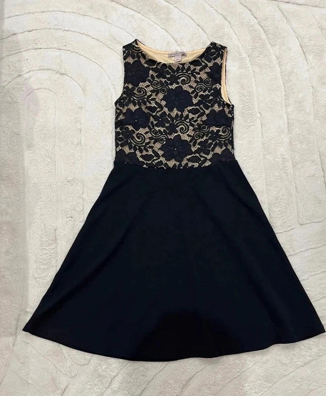 Robe Anna Field noire dentelle et beige – élégante – très bon état