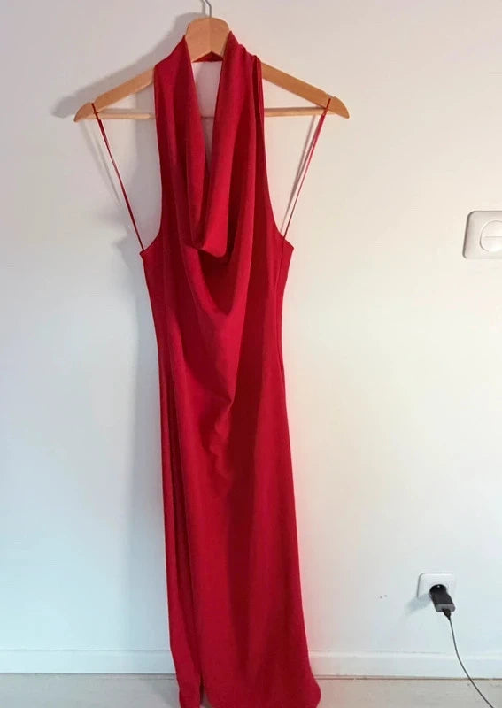 Robe longue rouge moulante Zara – élégante & chic