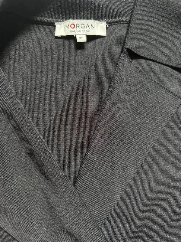 Robe noire Morgan moulante avec détail doré – chic soirée