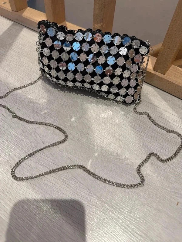 Petit sac bandoulière sequins argent – style soirée chic