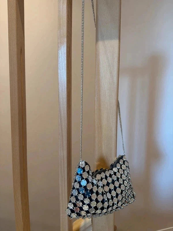 Petit sac bandoulière sequins argent – style soirée chic