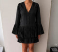 Robe noire Zara plissée manches longues – Taille XS – Élégante fluide