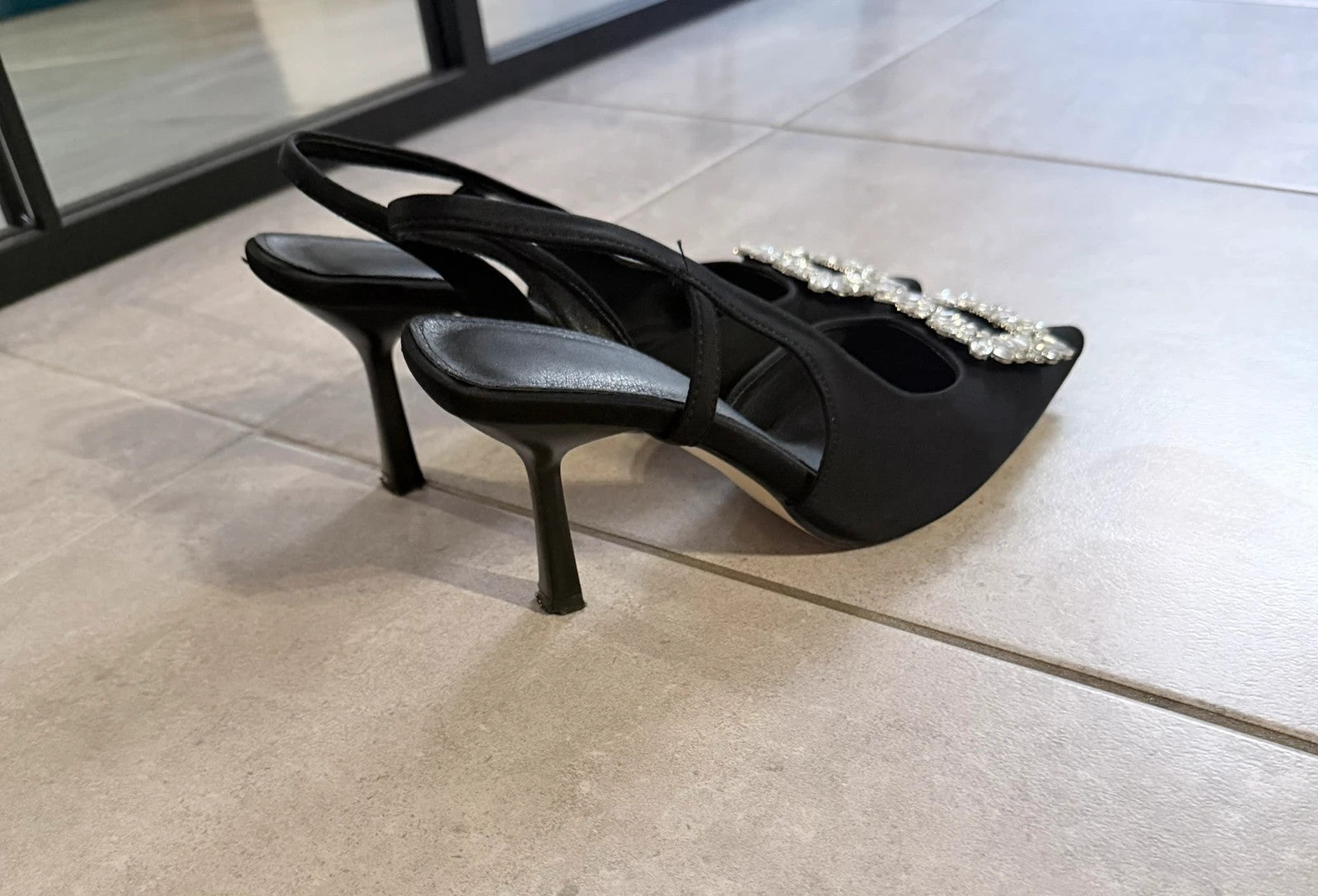 Escarpins slingback noirs à strass – talons élégants – T42