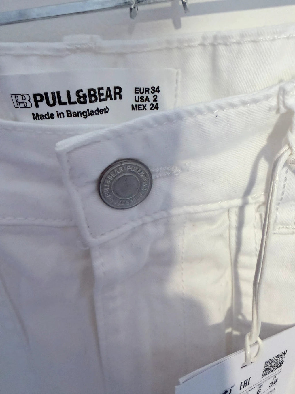 Pantalon cargo blanc Pull&Bear