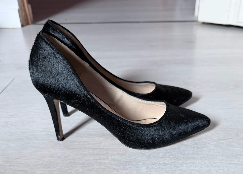 Escarpins noirs effet poulain Texto T39