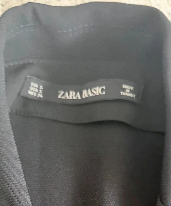 Robe zara short noire blazer plissée – élégante tendance – ceinturée