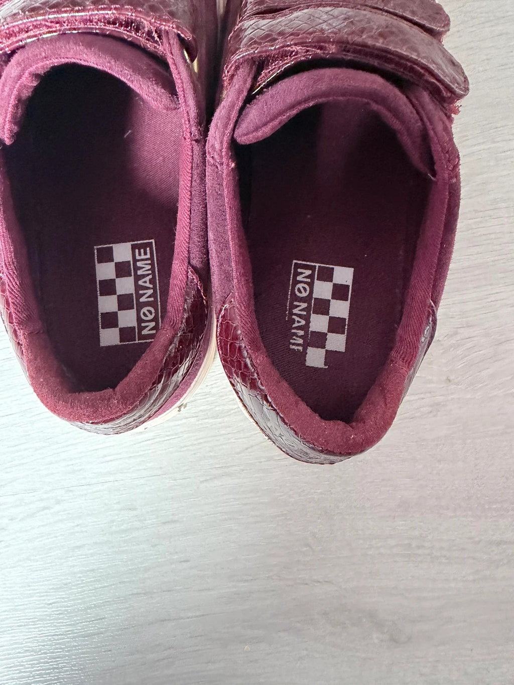 Baskets No Name bordeaux en daim – excellent état