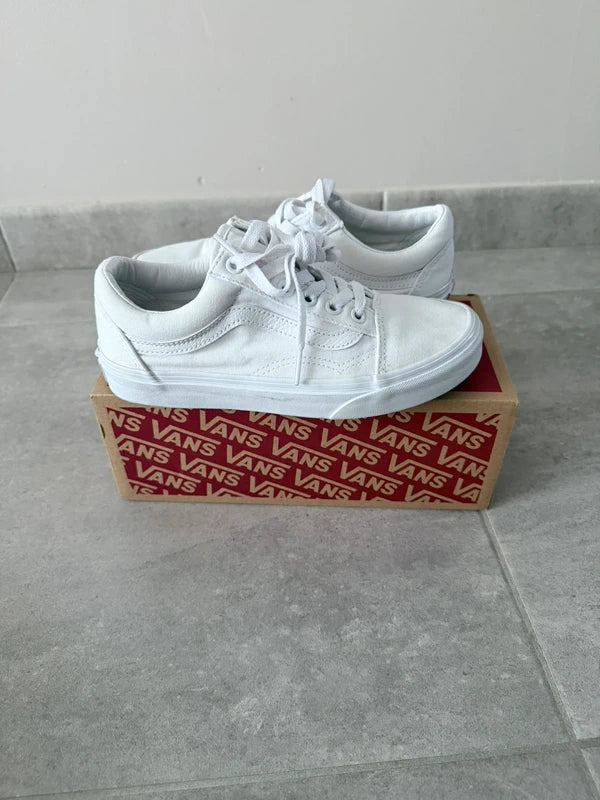 Vans blanches femme T36 – Très bon état