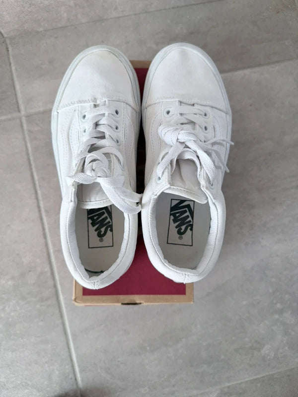 Vans blanches femme T36 – Très bon état