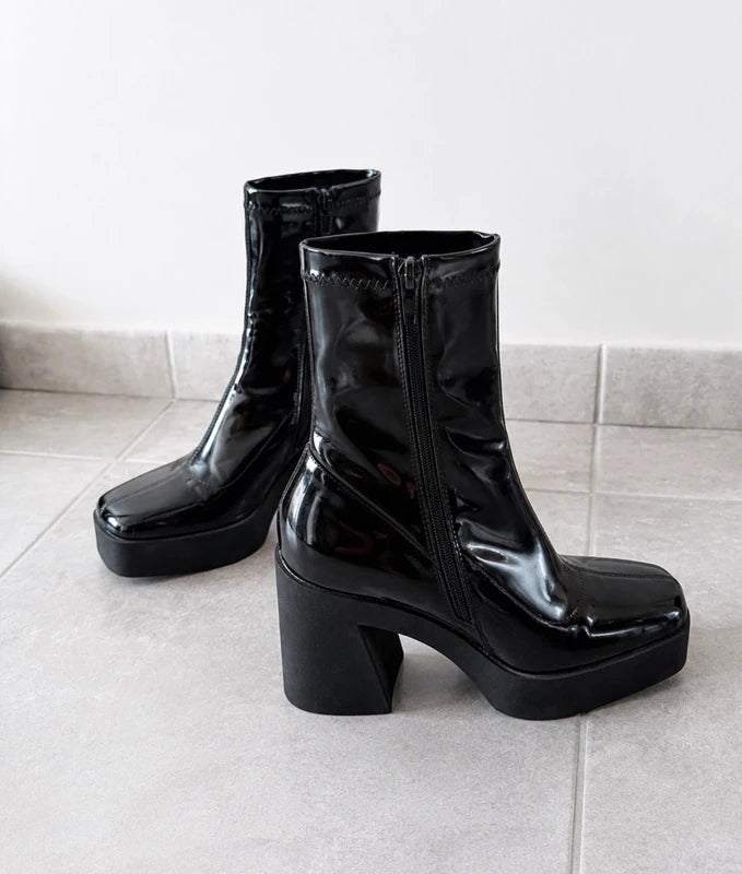 Bottines plateformes noires vernies style chunky – T39