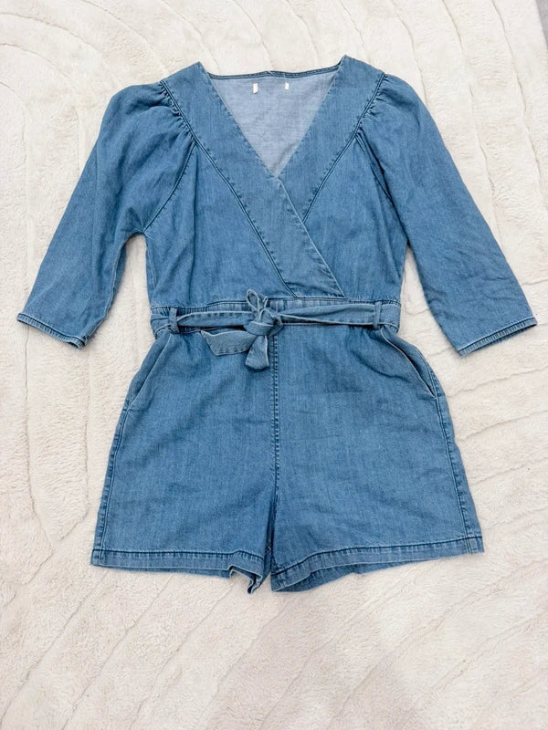 Combishort en jean bleu clair – Taille S/M – Coupe flatteuse