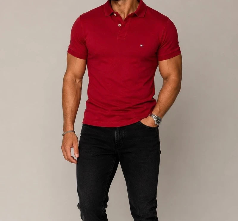 Polo Tommy Hilfiger rouge – Coupe ajustée – État impeccable