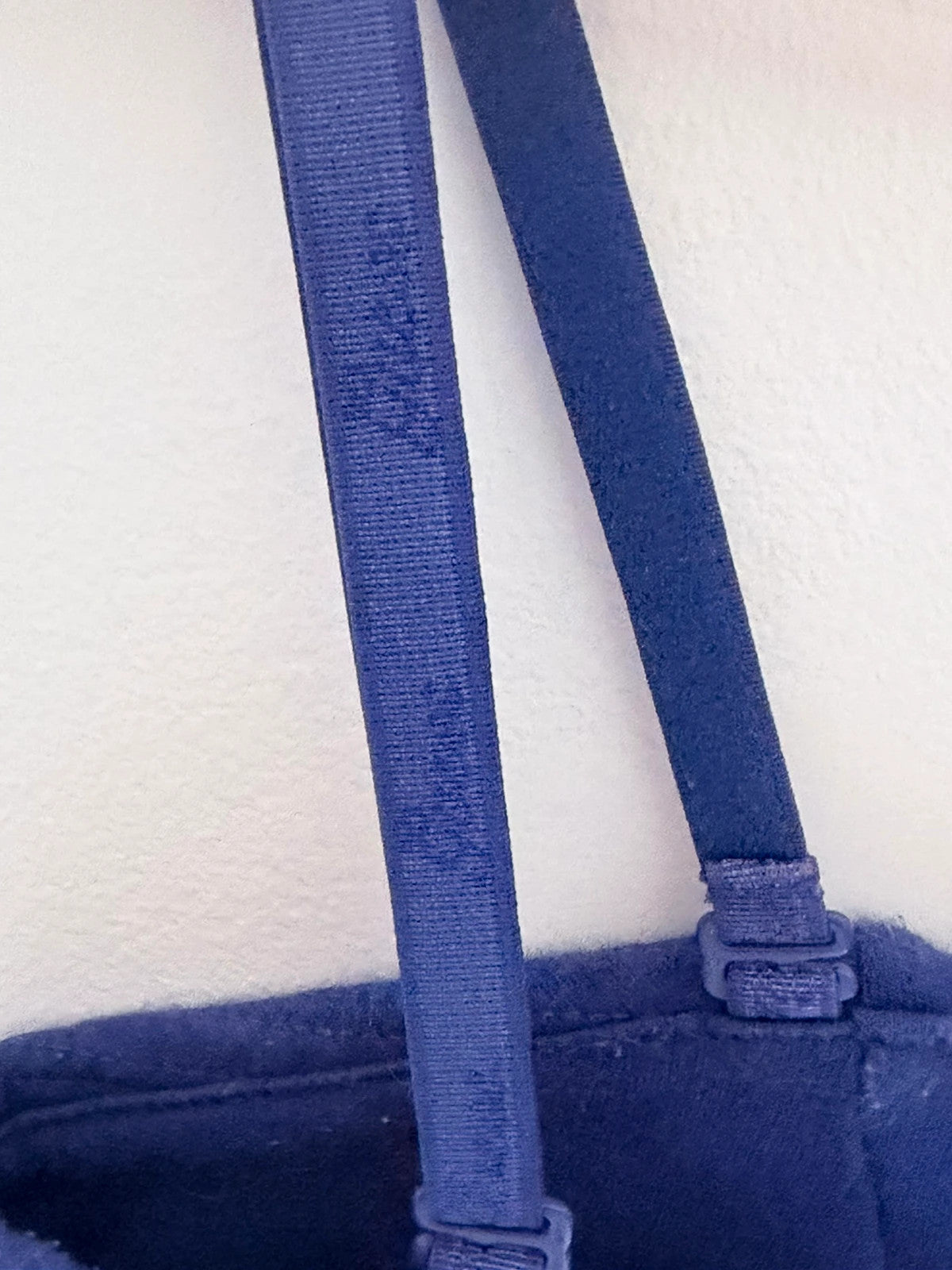 Robe Guess Jeans violette bleue ajustée – Taille M – Très bon état