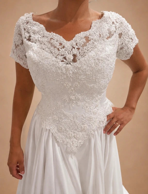 Robe de mariée princesse Complicité La Fête – Dentelle perlée & longue traîne taille S