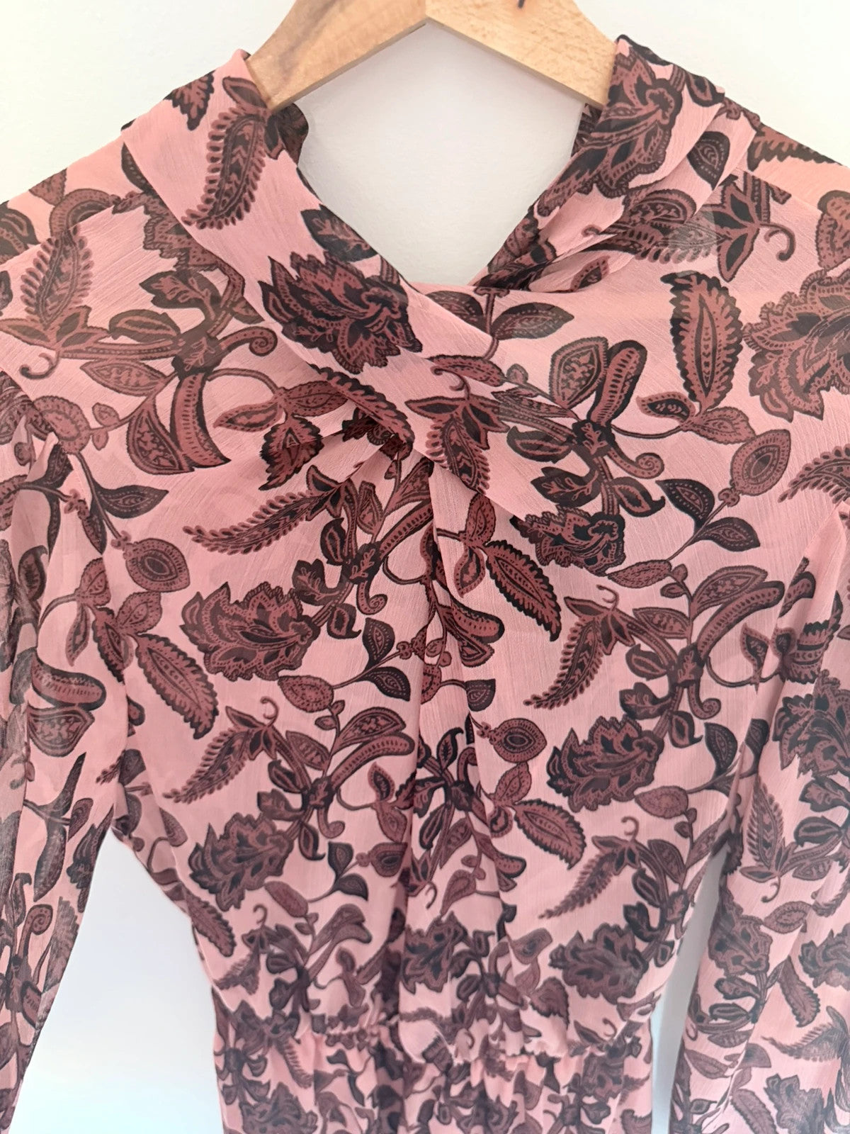 Robe H&M rose poudré à fleurs – Taille 40 – Neuve