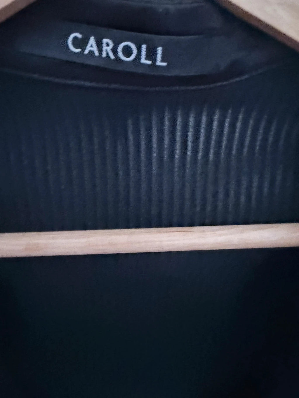 Haut cache-cœur Caroll noir – Taille S/M – Maille côtelée chic