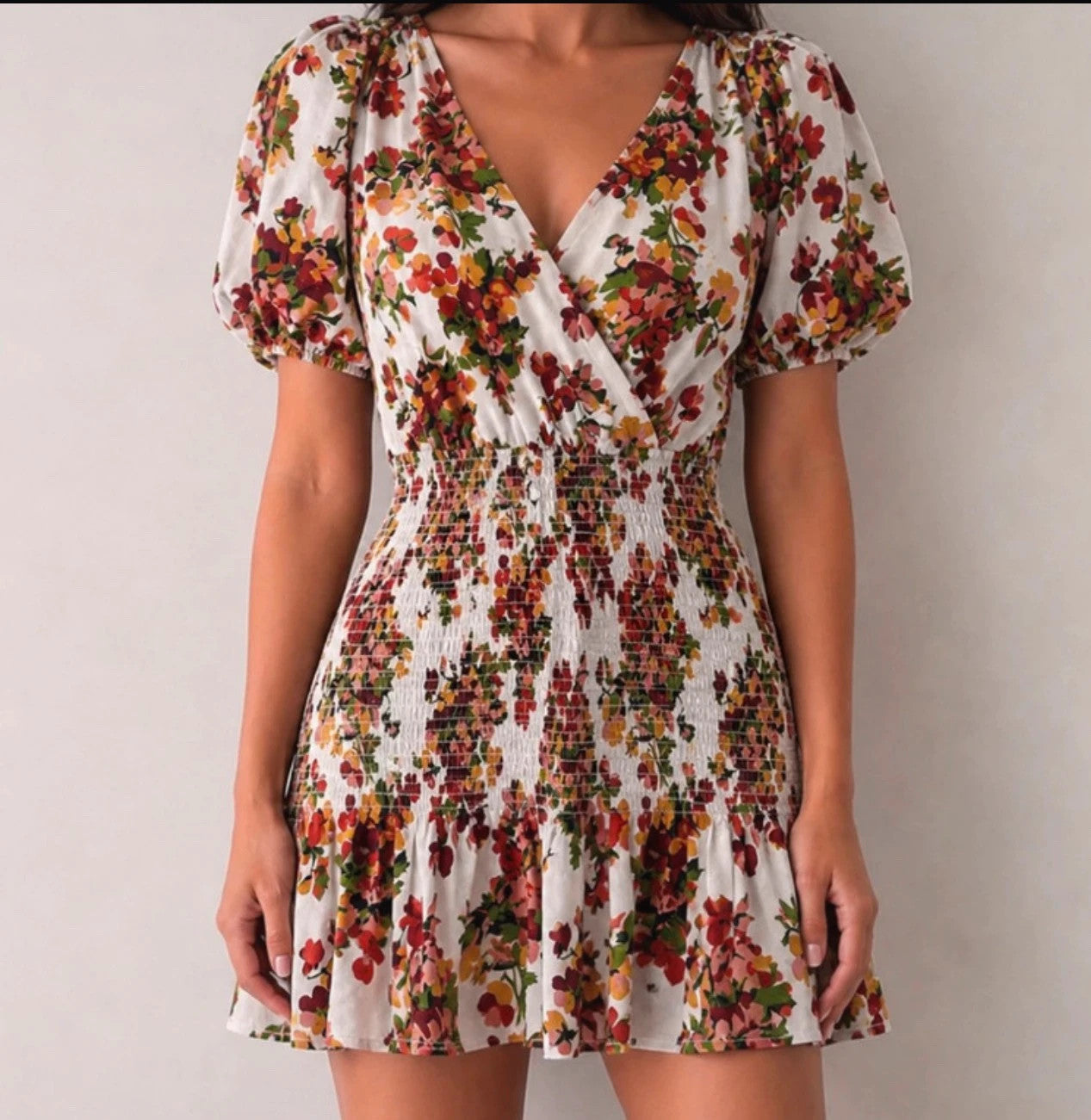Robe fleurie été coupe cintrée smockée –style bohème chic