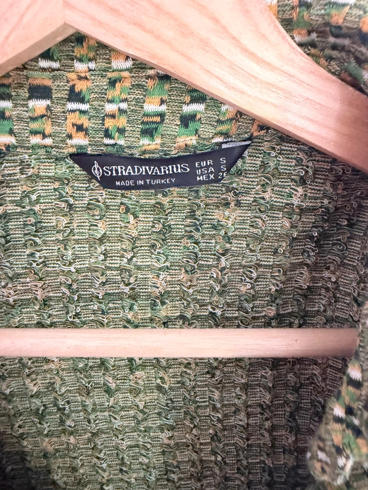Robe moulante verte texturée Stradivarius – Taille S