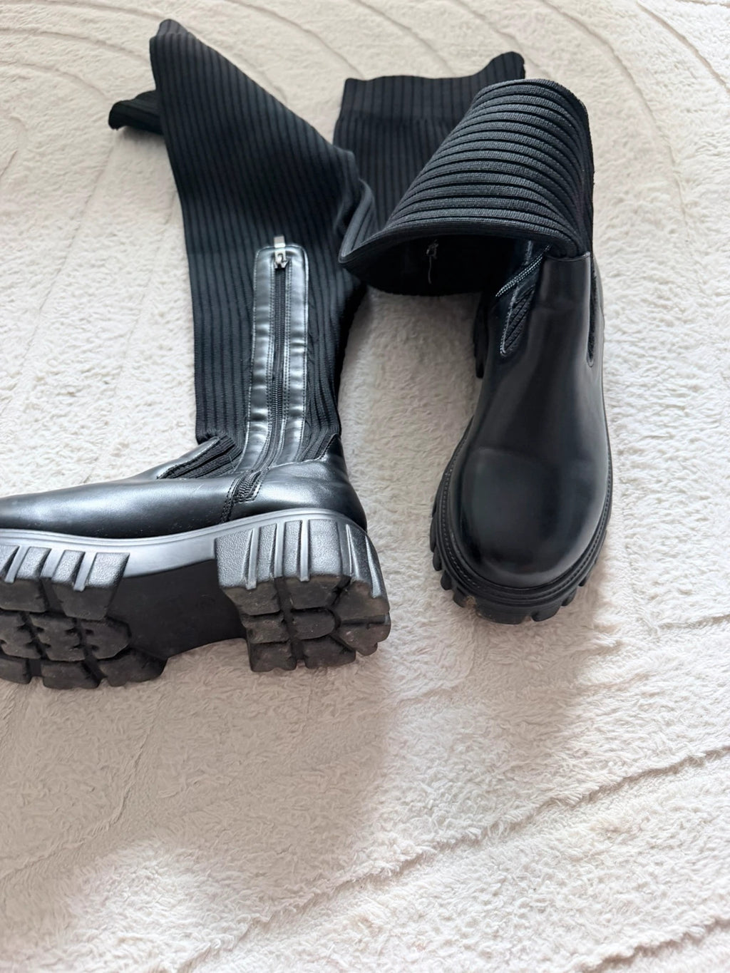 Cuissardes chaussettes noires à semelle chunky – Taille 36