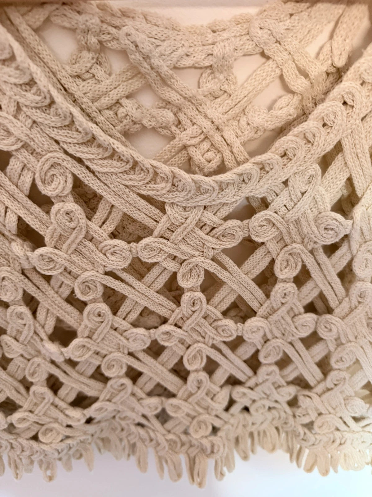 Top crochet bohème écru ajouré style macramé – esprit bohème chic