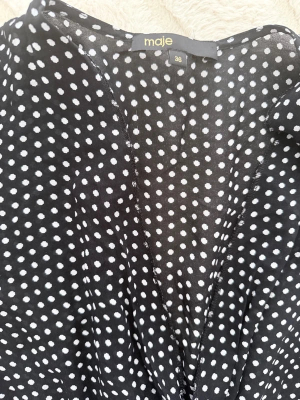 Robe longue asymétrique Maje noire à pois blancs – Taille 36 – Élégante et fluide