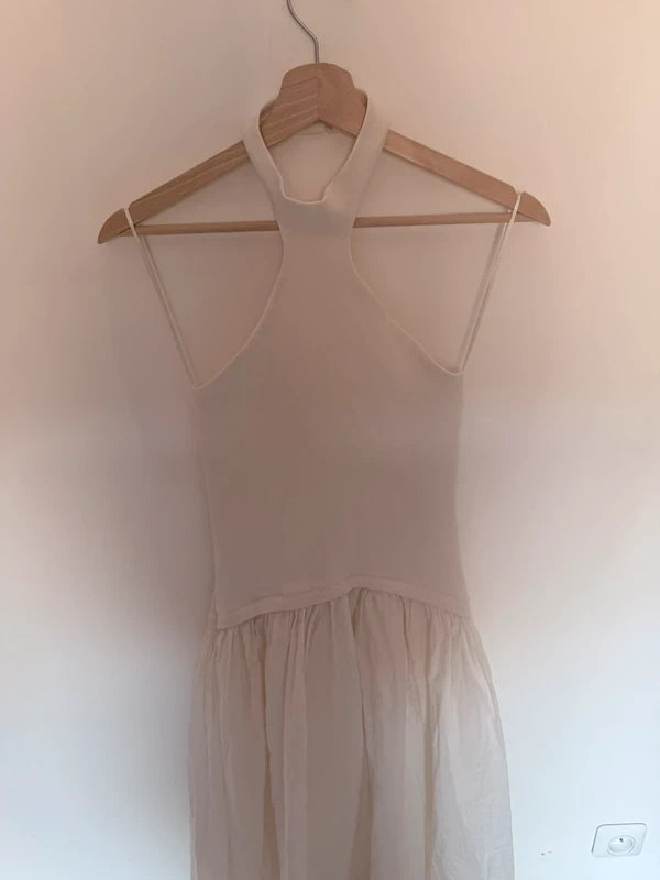Robe longue Zara blanche col montant dos nu – Taille L – Élégante & estivale