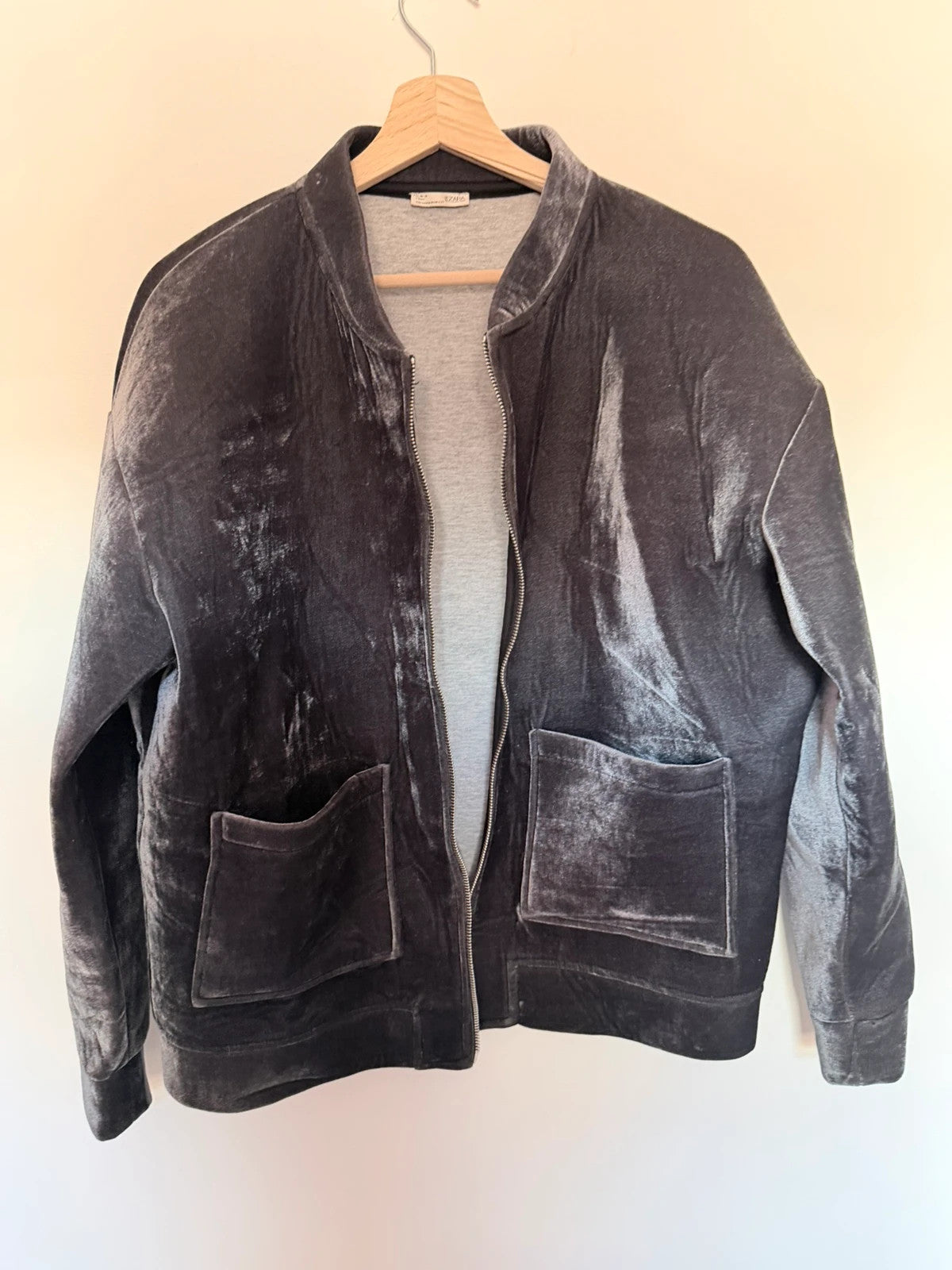 Veste bomber Zara en velours gris anthracite – Taille M – Très bon état