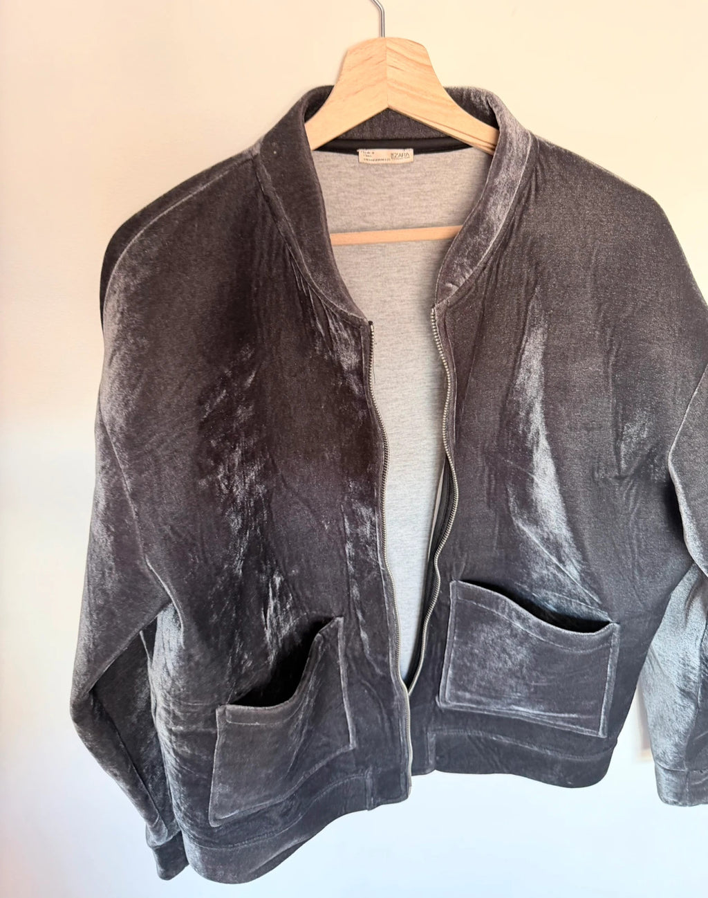 Veste bomber Zara en velours gris anthracite – Taille M – Très bon état