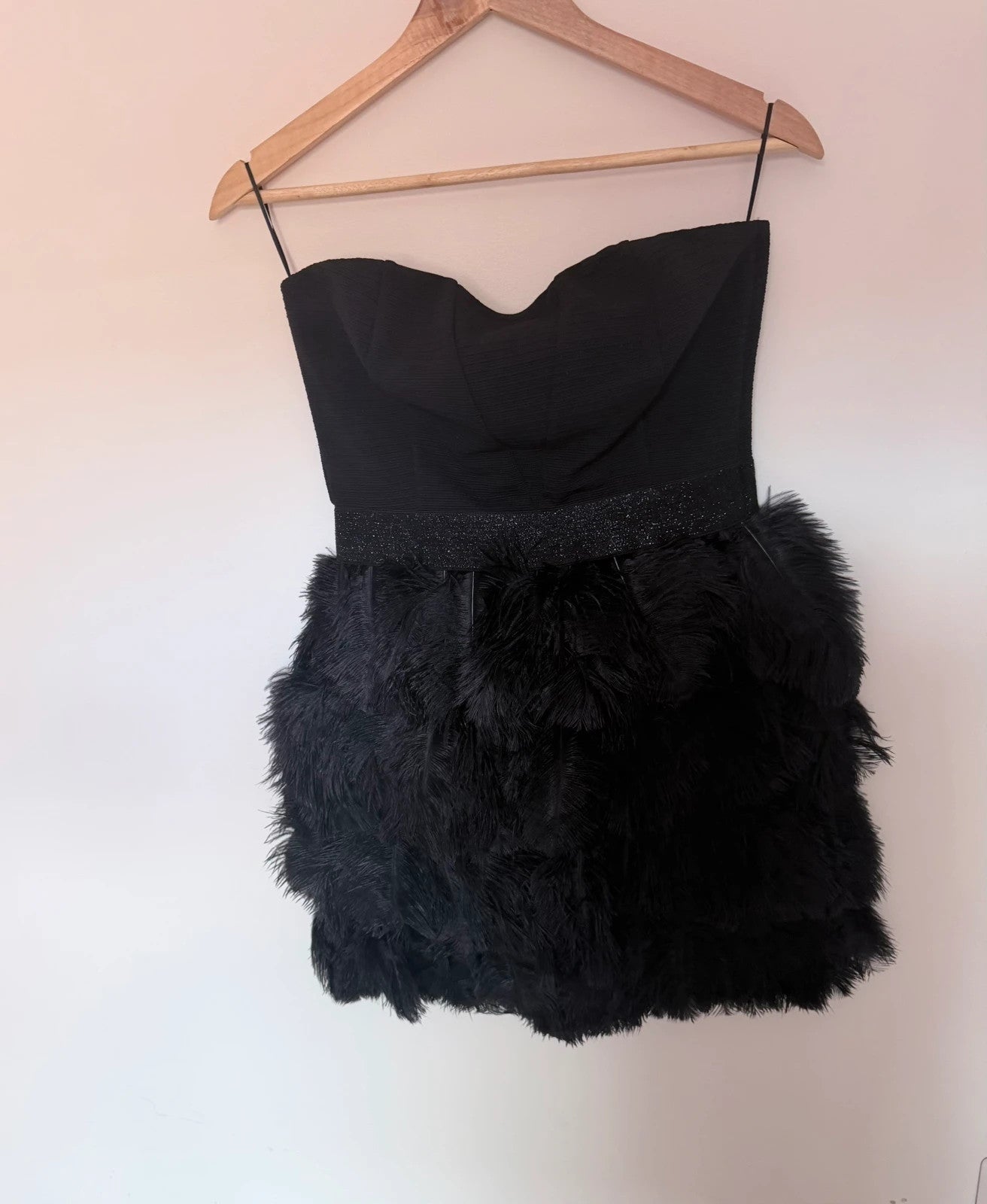 Robe bustier Naf Naf noire à plumes – Taille 38 – Élégante & chic