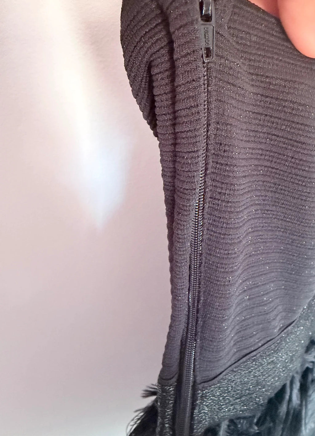 Robe bustier Naf Naf noire à plumes – Taille 38 – Élégante & chic
