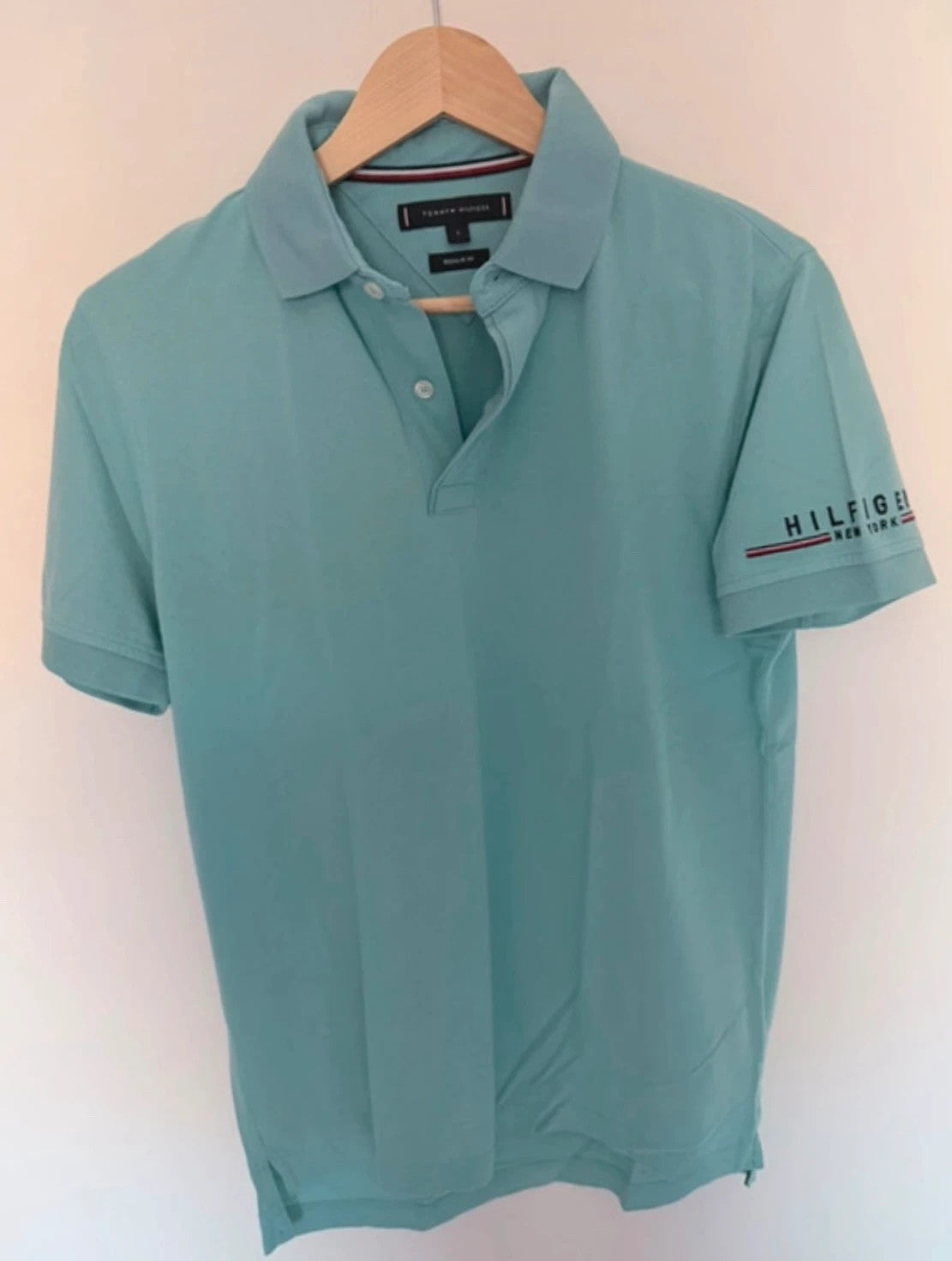 Polo Tommy Hilfiger homme bleu menthe 100 %coton – Taille S – Regular Fit