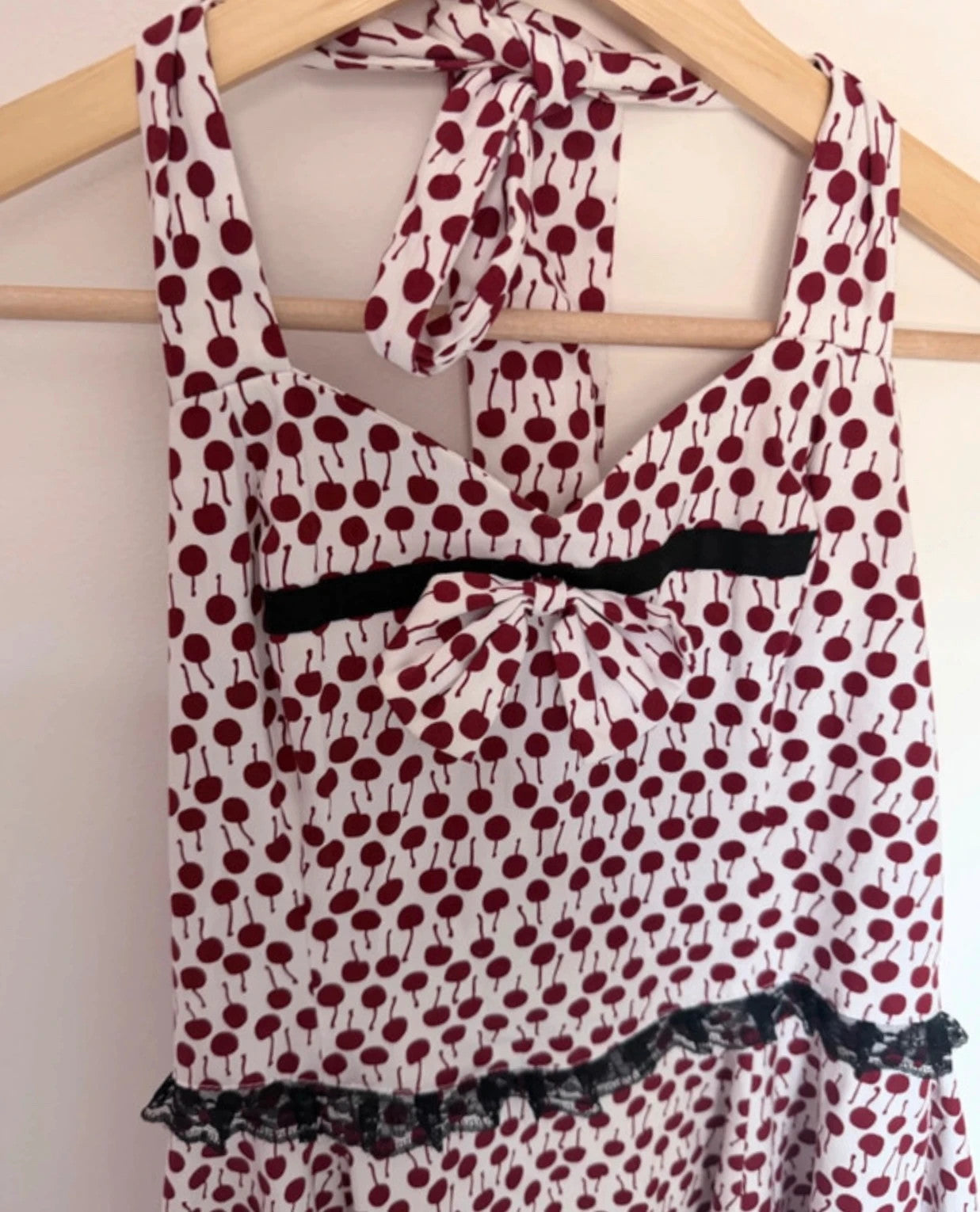 Robe rétro à pois bordeaux & noir – Style pin-up