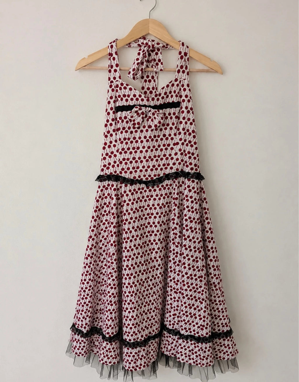 Robe rétro à pois bordeaux & noir – Style pin-up
