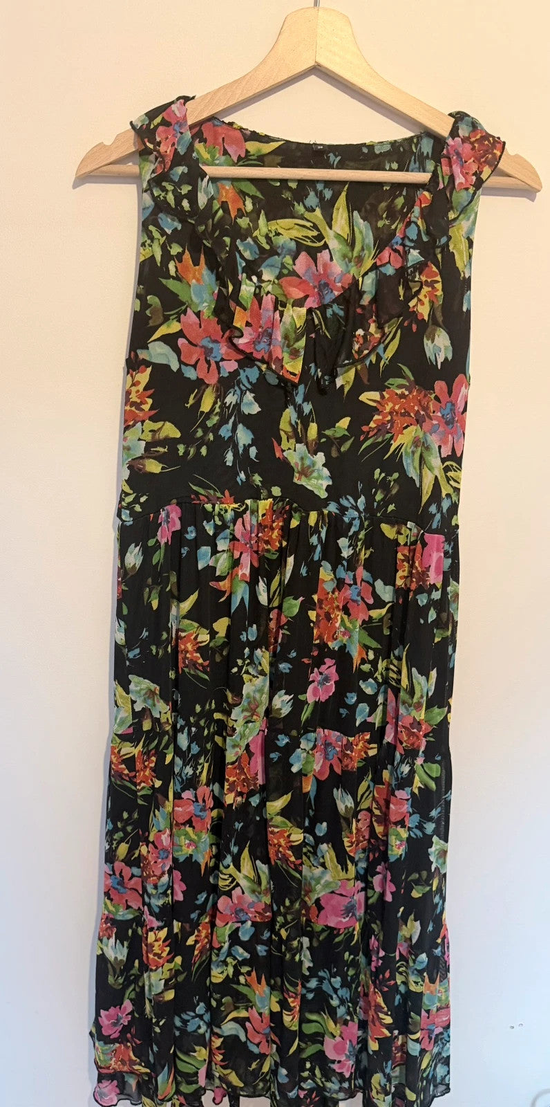 Robe longue fleurie noire à volants – Taille 38 – Style bohème chic