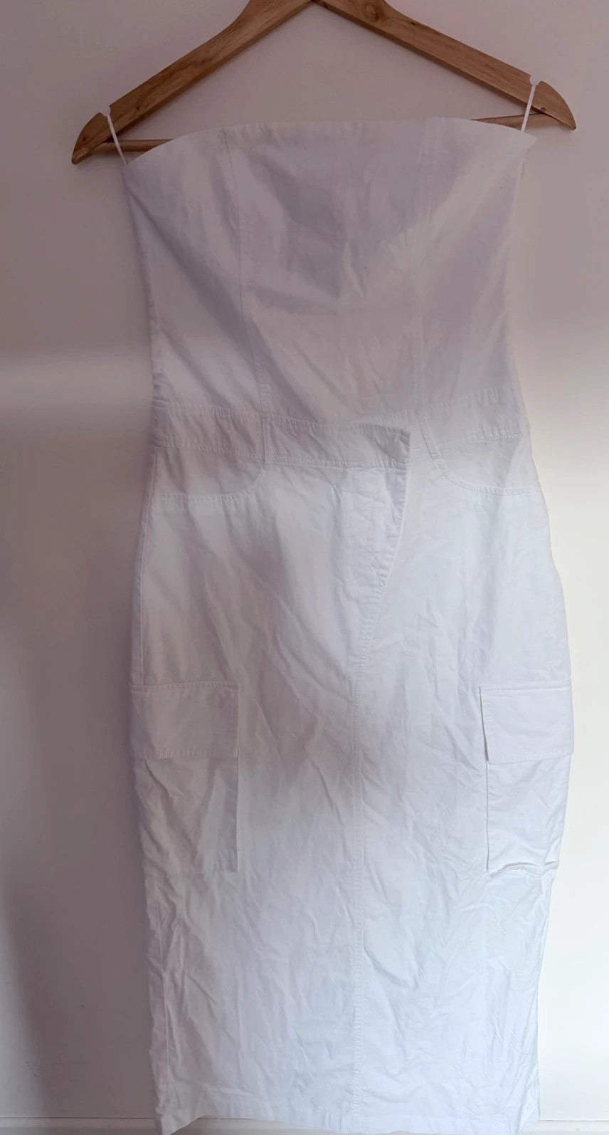Robe bustier blanche Zara avec poches cargo – Taille S – Chic & tendance