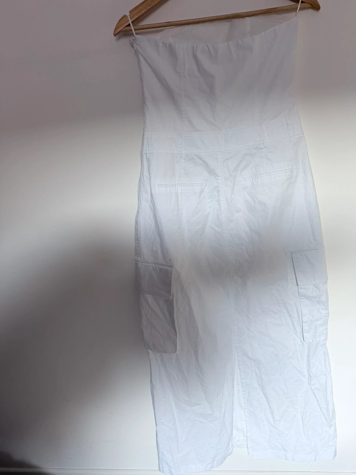 Robe bustier blanche Zara avec poches cargo – Taille S – Chic & tendance