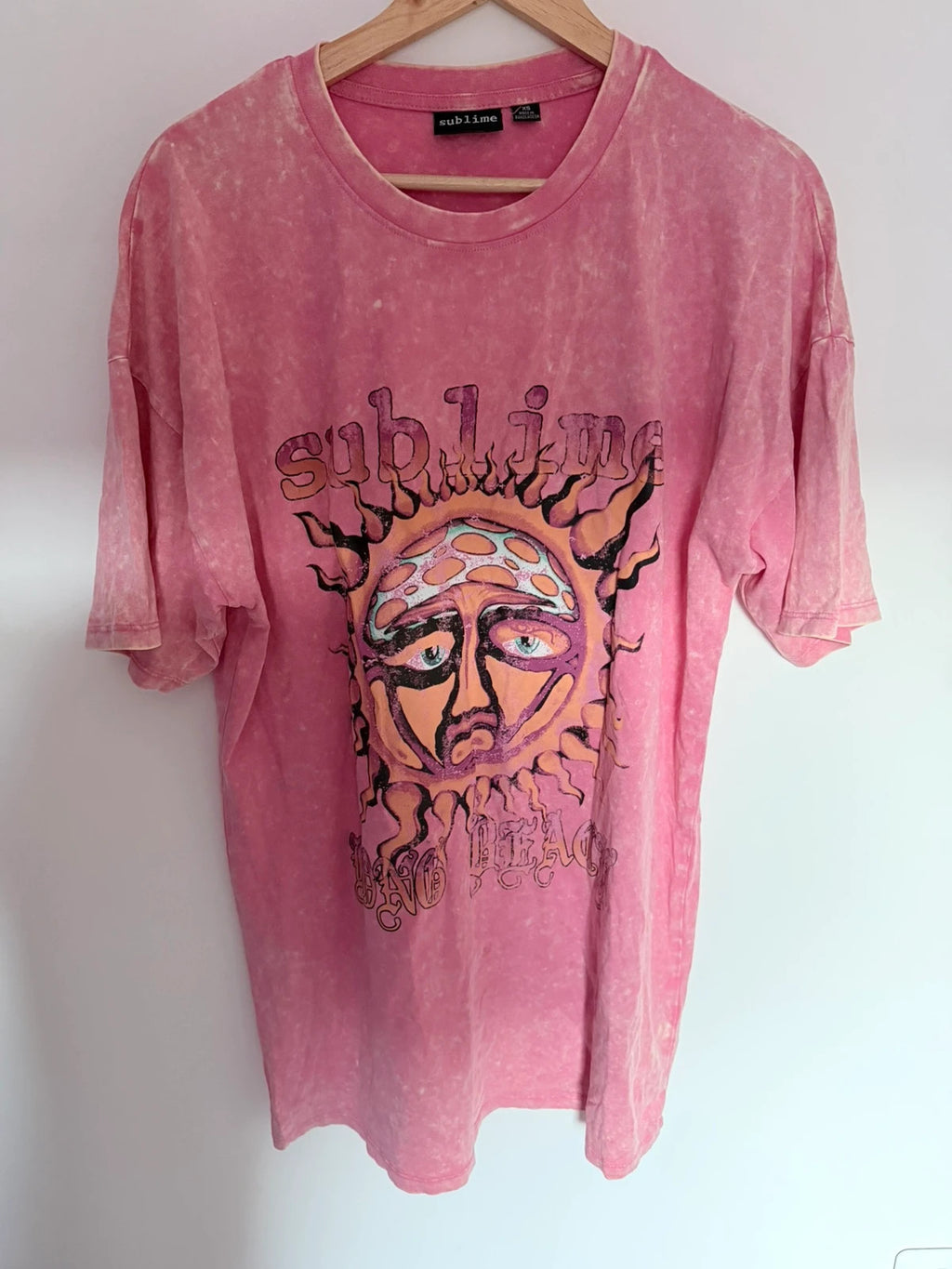 T-shirt oversize rose délavé Sublime graphique – Taille XS (coupe ample)