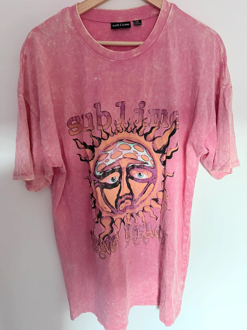 T-shirt oversize rose délavé Sublime graphique – Taille XS (coupe ample)