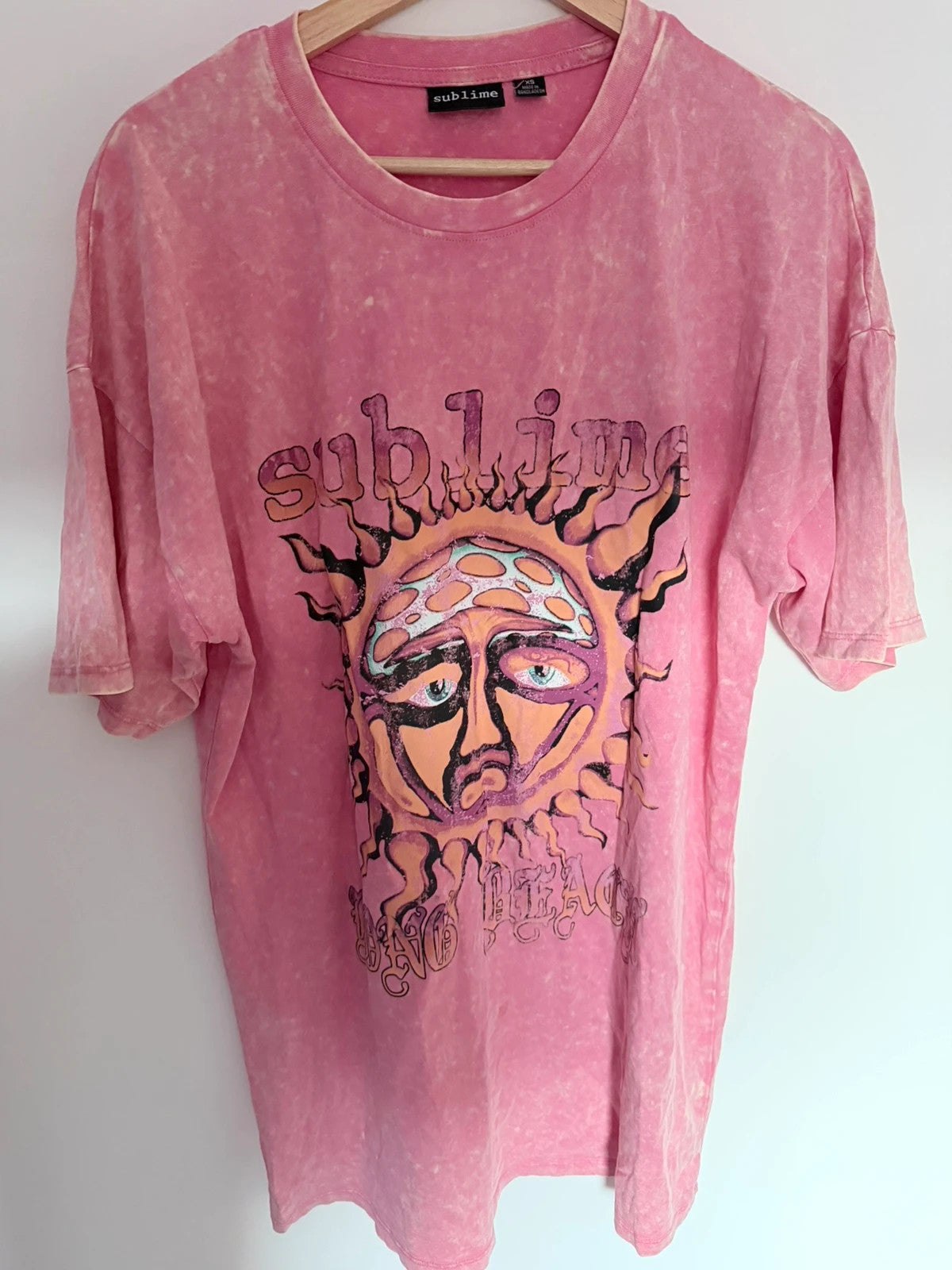 T-shirt oversize rose délavé Sublime graphique – Taille XS (coupe ample)