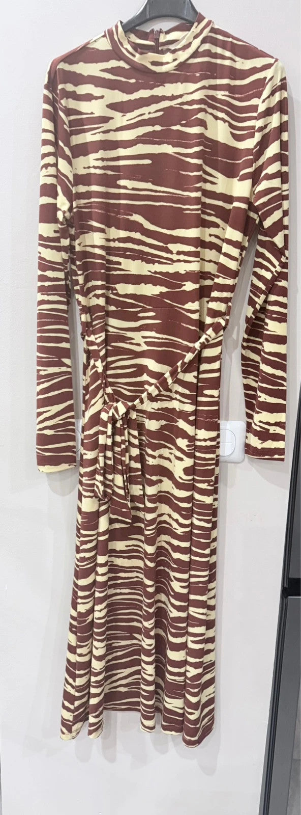 Robe longue H&M imprimé zèbre marron & beige – Taille L