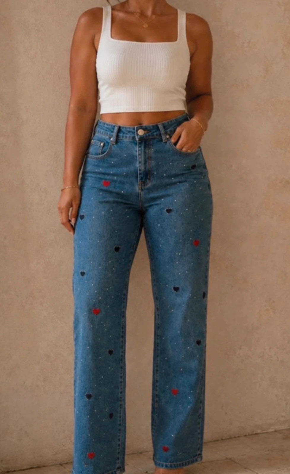 Jean droit femme bleu brodé cœurs & strass – Taille 42 (XL)