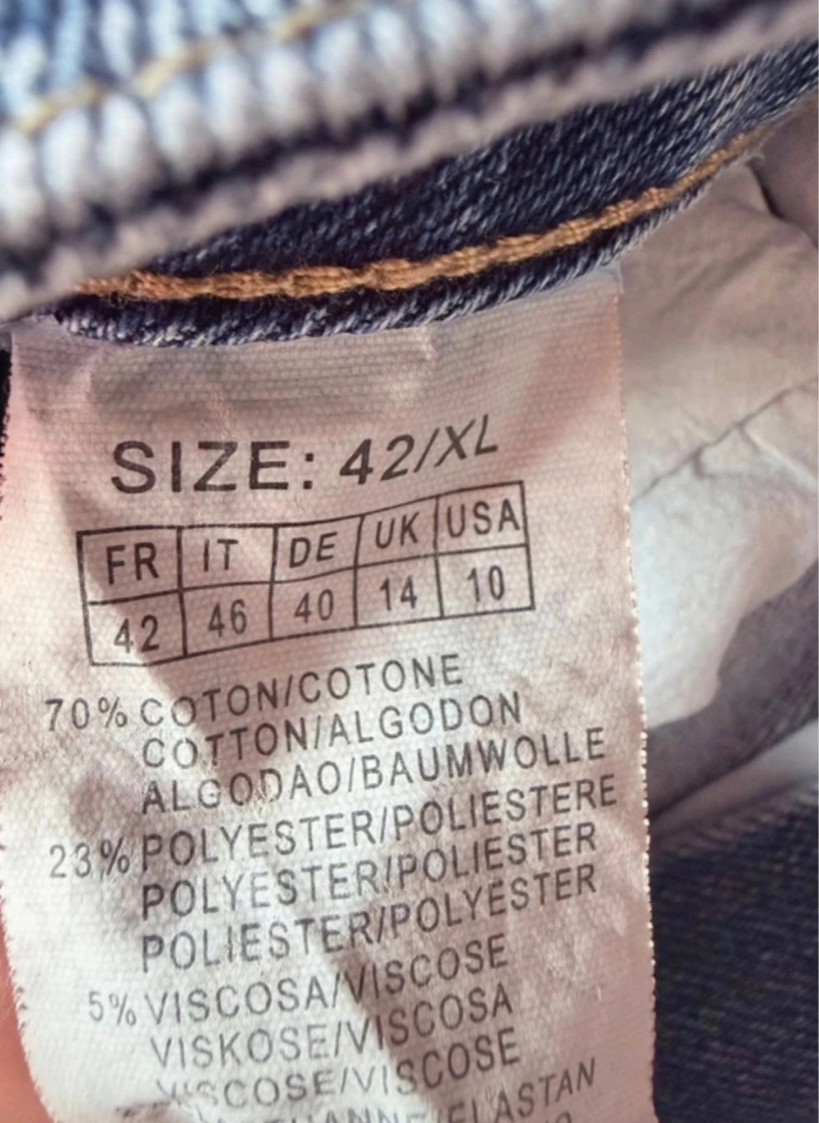 Jean droit femme bleu brodé cœurs & strass – Taille 42 (XL)
